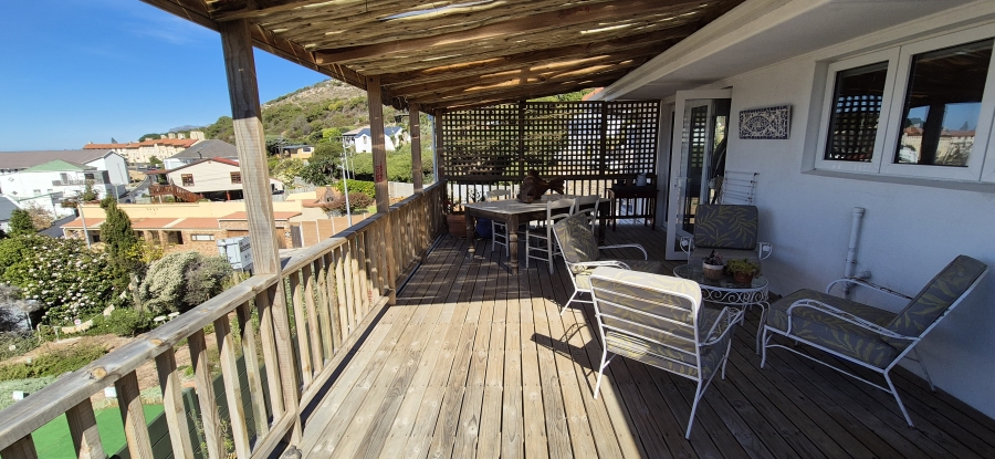 2 Bedroom Property for Sale in Kalk Bay Western Cape